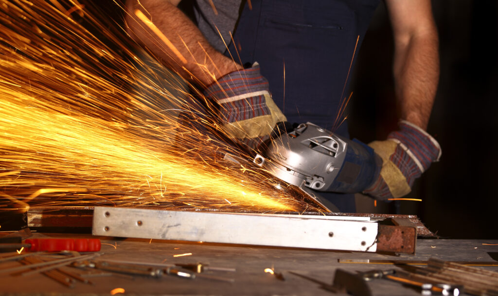 중국, 6월 철광석 수입 12% 급감