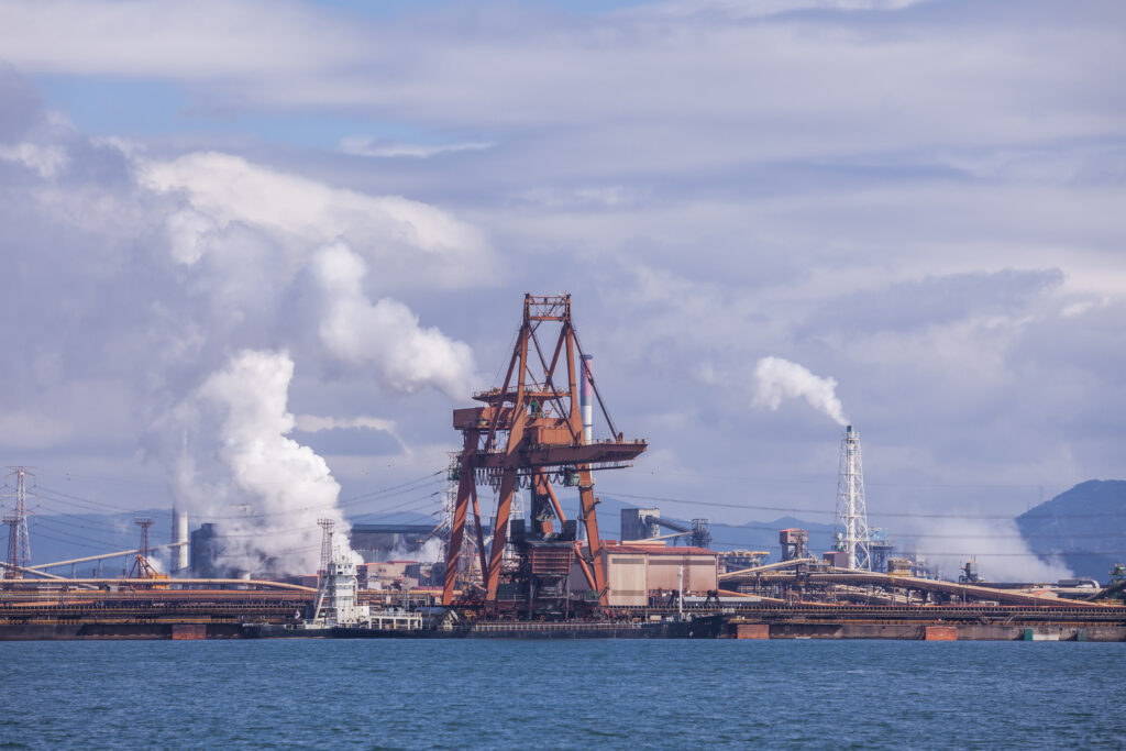 철광석, 라니냐에 따른 전력난 우려 속 가격 반등