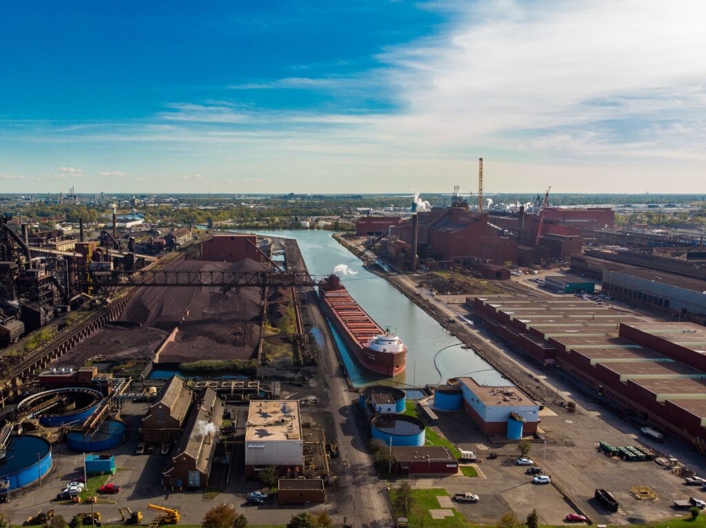 철광석, 중국 경기부양책으로 4개월 내 최고가 기록했다.