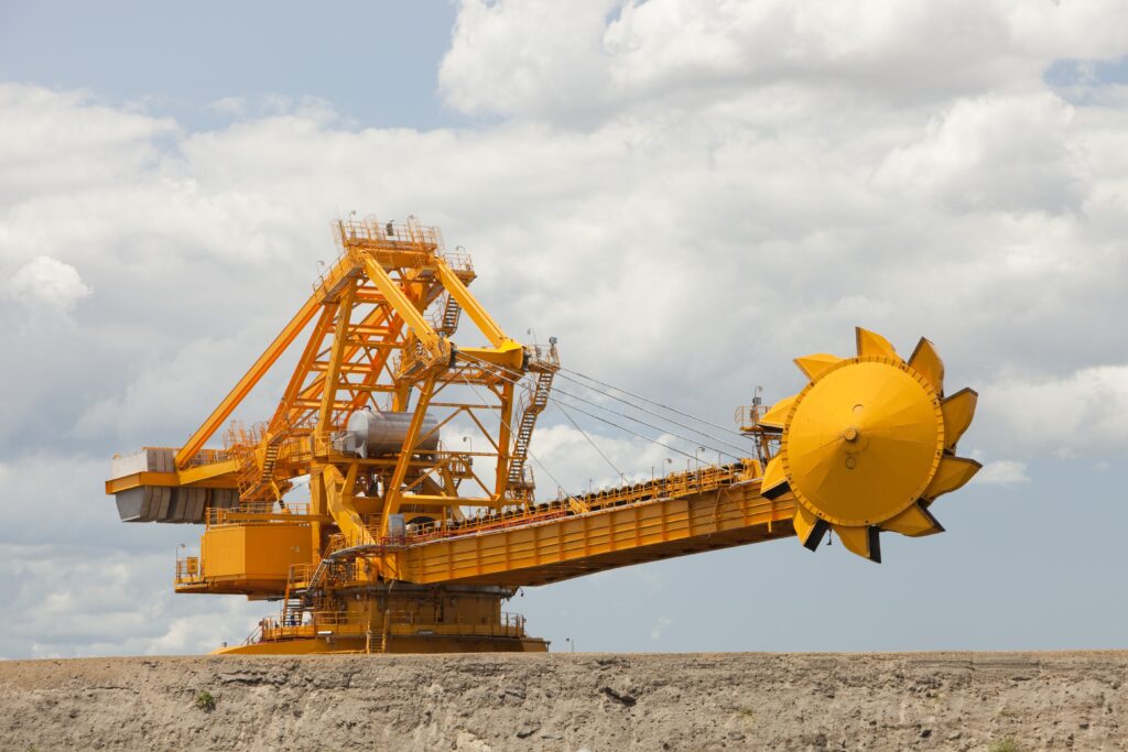 알루미늄, 호주의 대러 알루미늄광 수출 금지로 가격 4% 상승