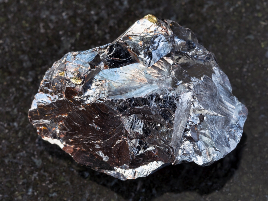 아연, LME 재고 부족으로 백워데이션 발생